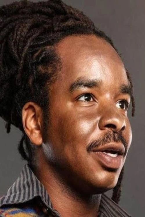 Isaiah Robinson headshot