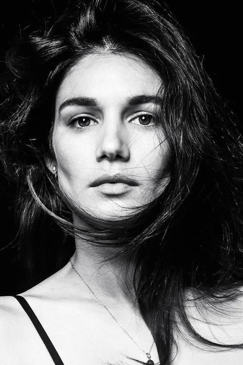 Mariela Garriga headshot