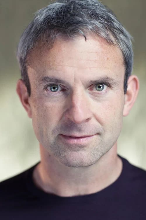 Simon Lenagan headshot