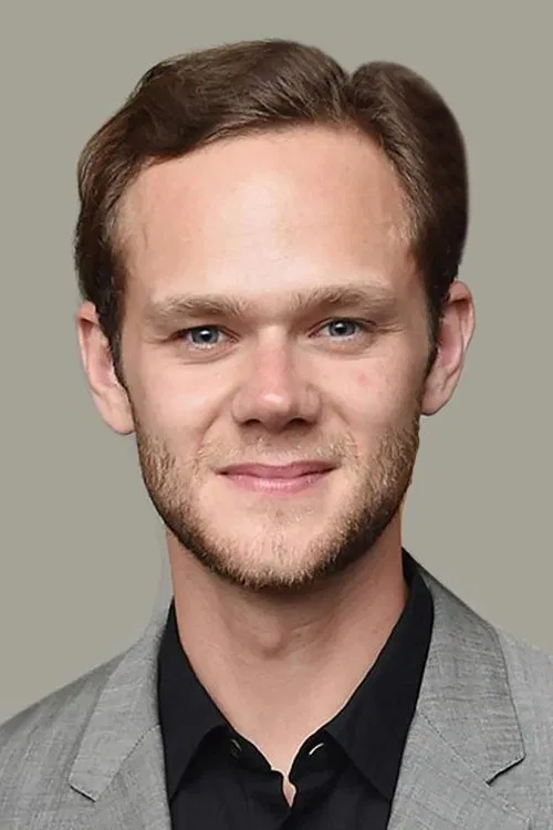 Joseph Cross headshot