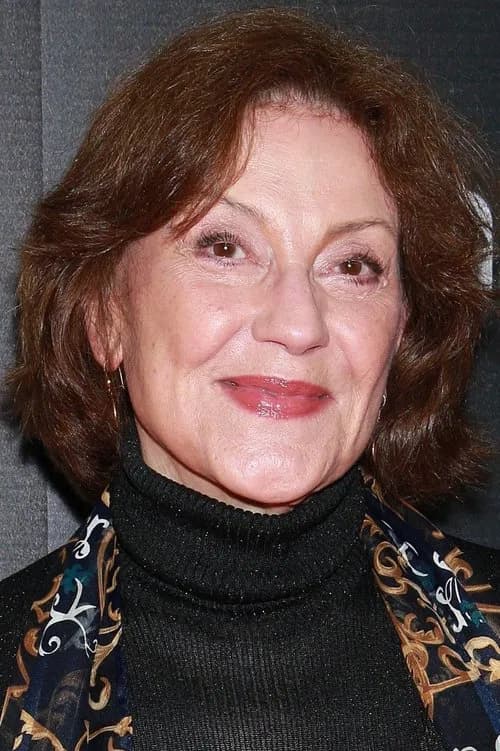 Kelly Bishop headshot