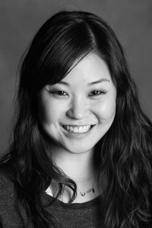 Julia Hsu headshot