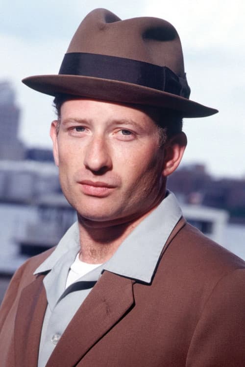 Max Perlich headshot