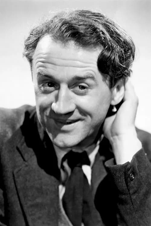 Cyril Cusack headshot