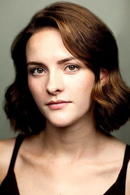 Olivia Morris headshot