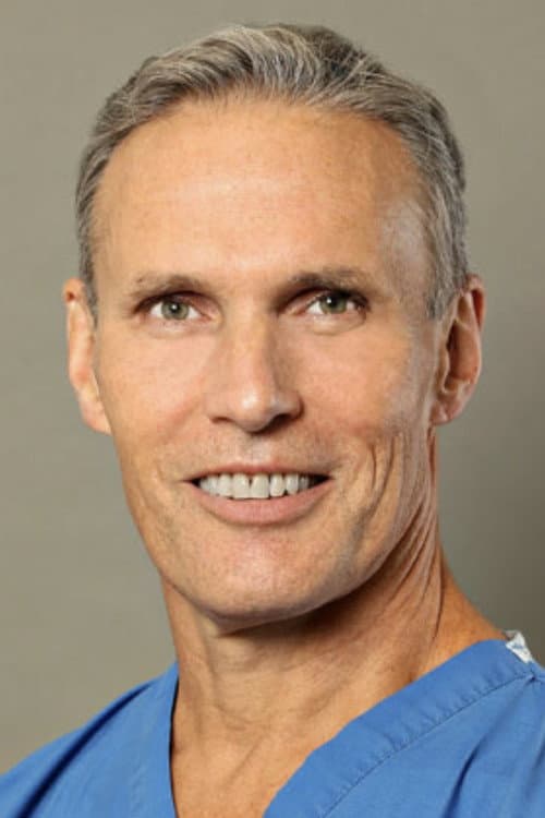 Daniel Southern headshot
