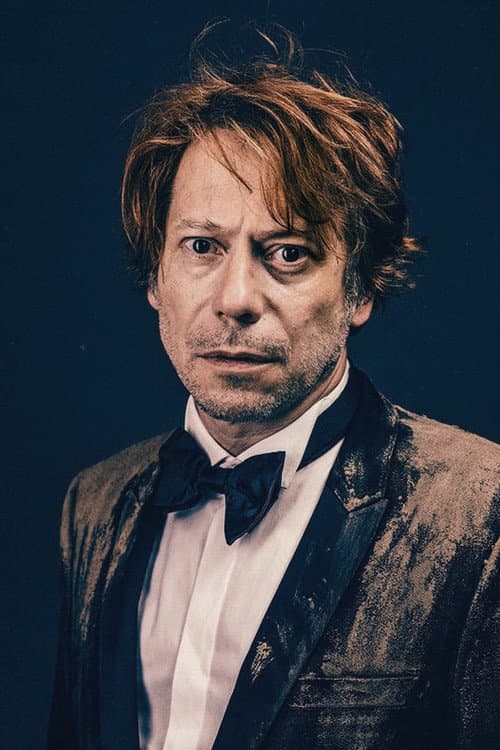Mathieu Amalric headshot