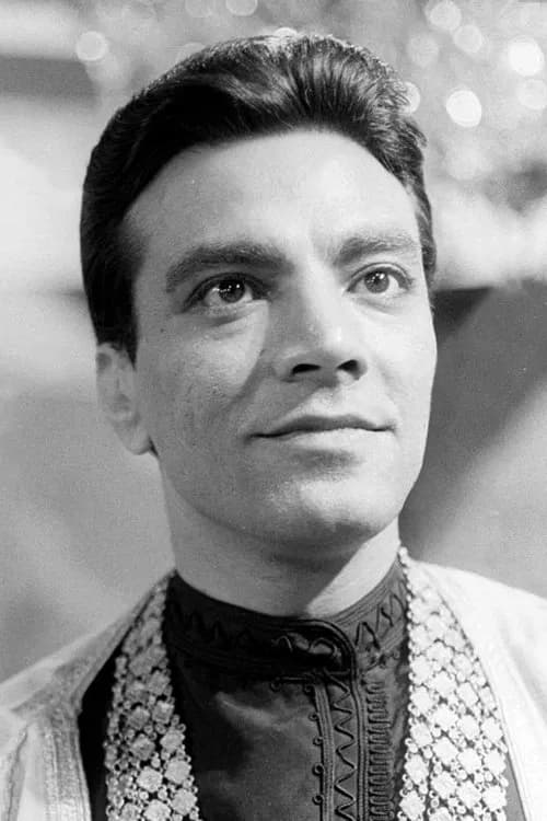 Zia Mohyeddin headshot