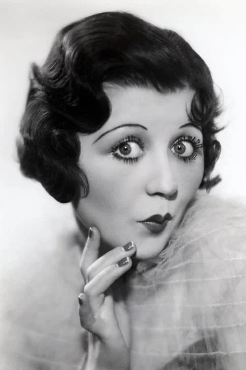 Mae Questel headshot