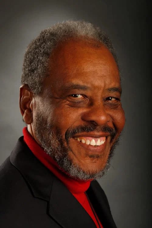 Sy Richardson headshot