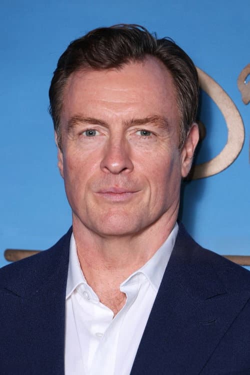 Toby Stephens headshot