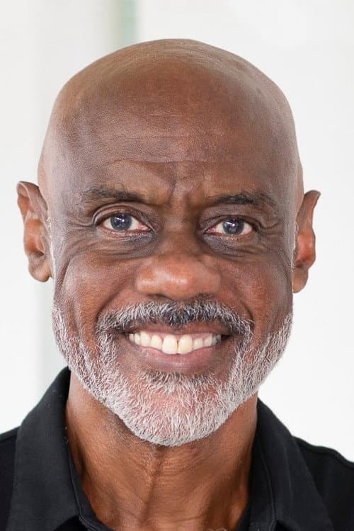 Tony Edwards headshot
