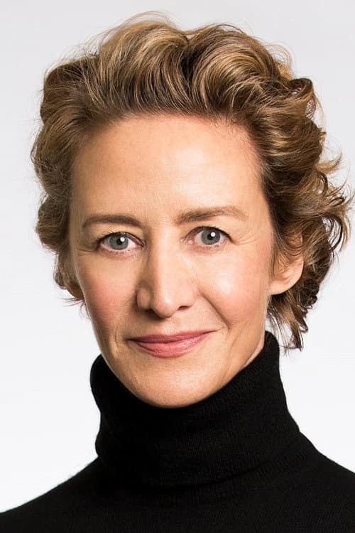 Janet McTeer headshot