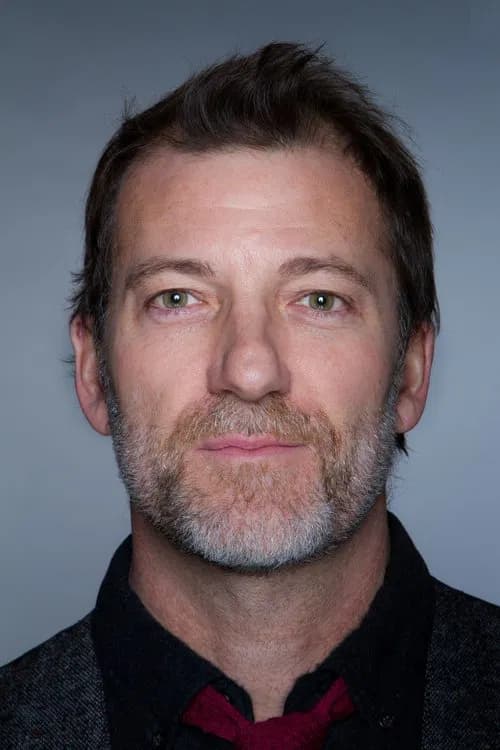 Mark Bennington headshot