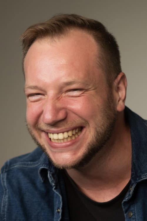 Mateusz Malecki headshot