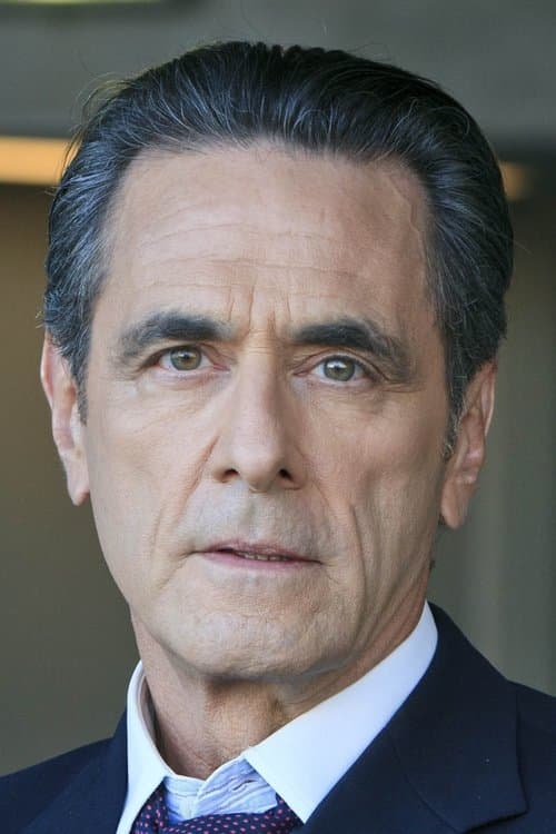 Robin Thomas headshot