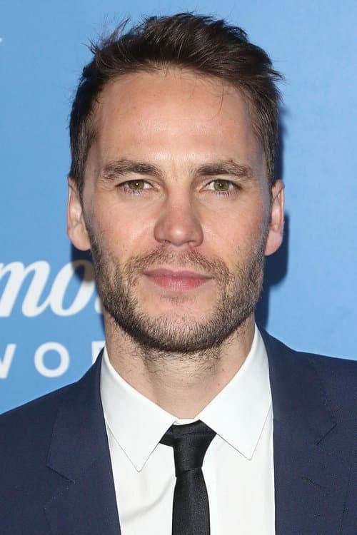 Taylor Kitsch headshot