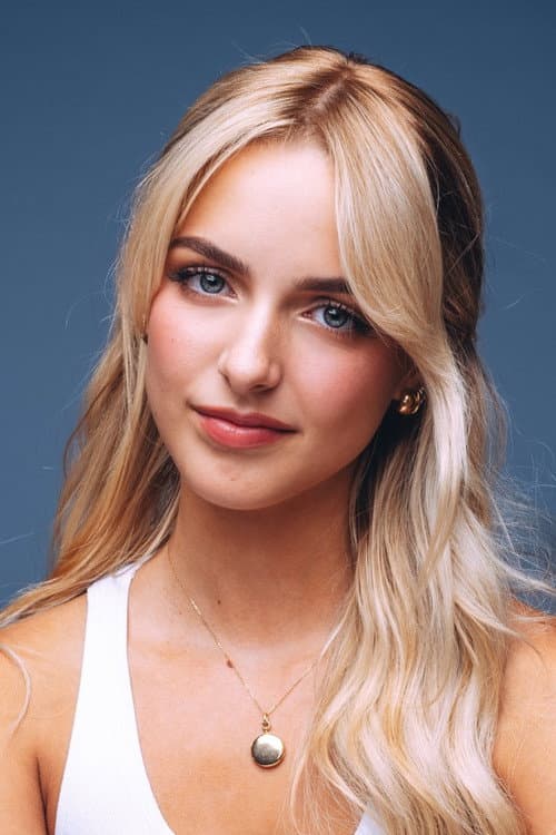 Mckenna Grace headshot