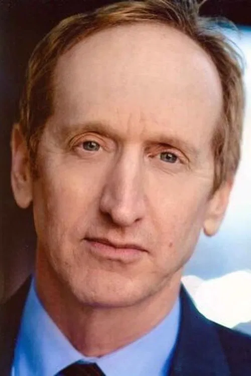 Larry Cedar headshot