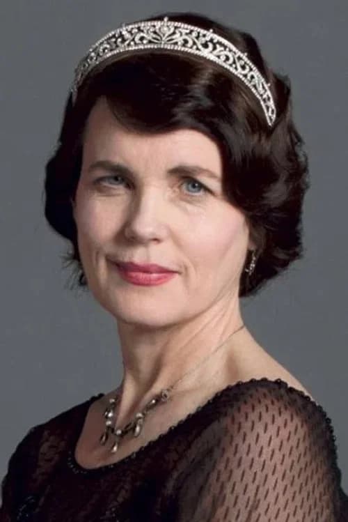 Elizabeth McGovern headshot