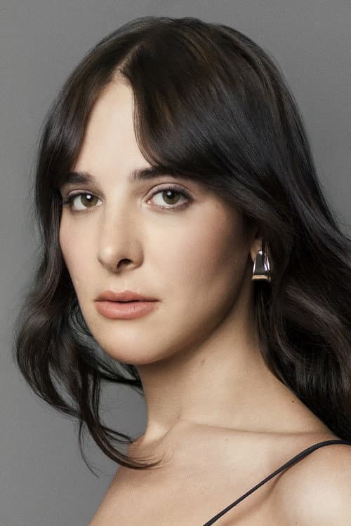 Hari Nef headshot