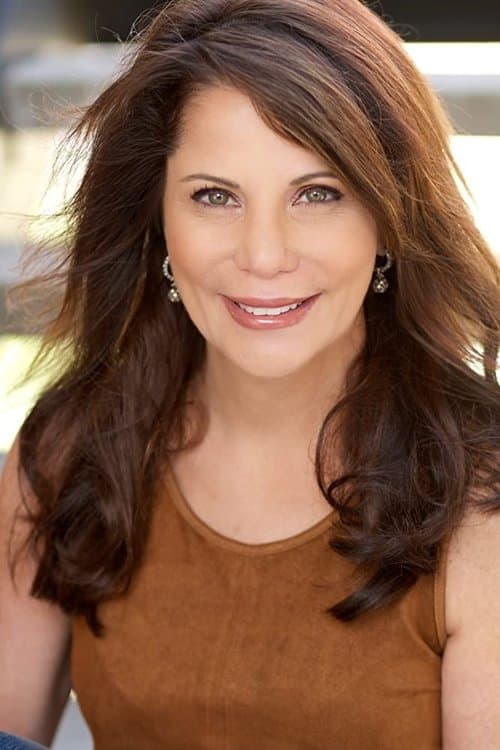 Nellie Sciutto headshot
