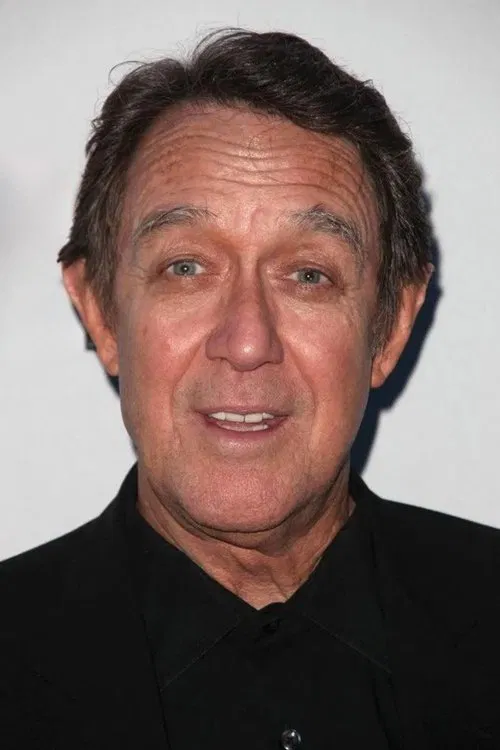 Larry Pine headshot