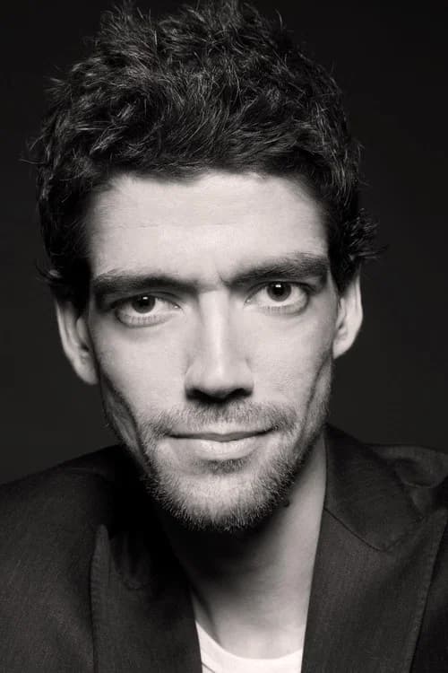 Javier Botet headshot