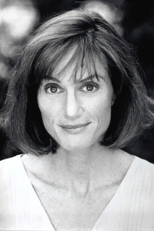 Gail Strickland headshot