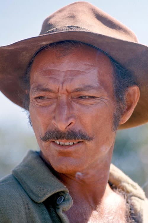 Lee Van Cleef headshot