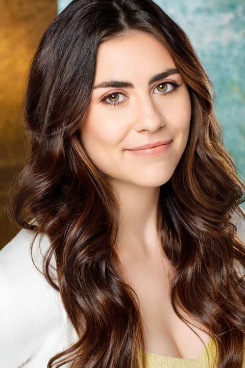 Chloe Breen headshot