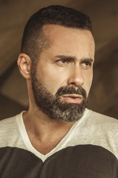 Luca Tommassini headshot