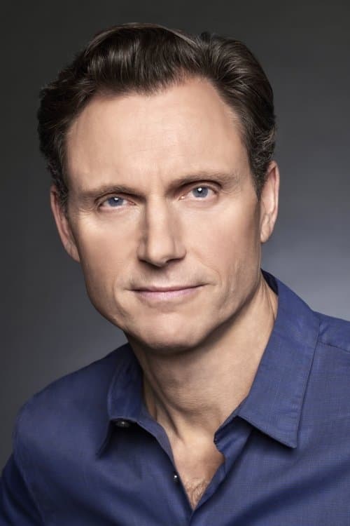 Tony Goldwyn headshot