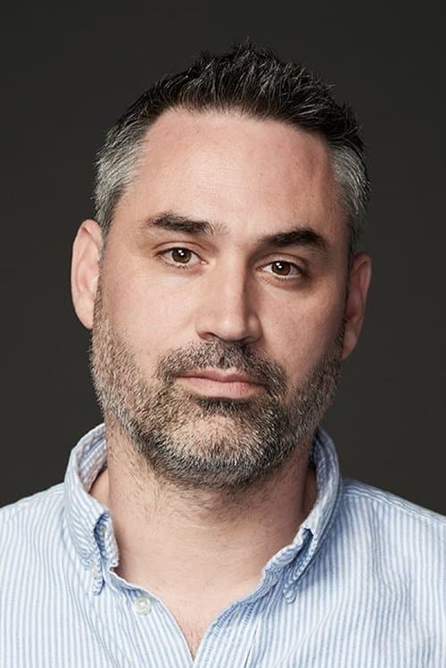 Alex Garland headshot