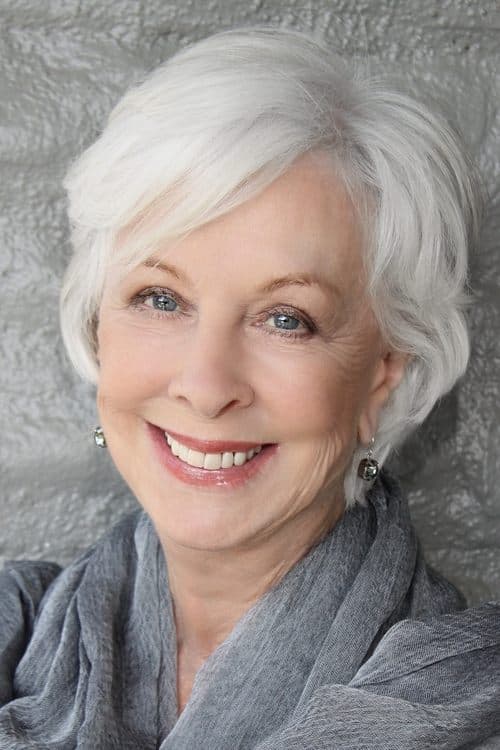 Christina Pickles headshot