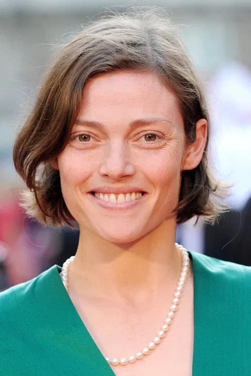 Camilla Rutherford headshot
