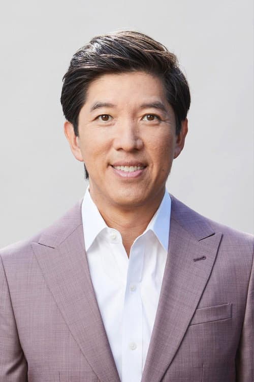 Dan Lin headshot