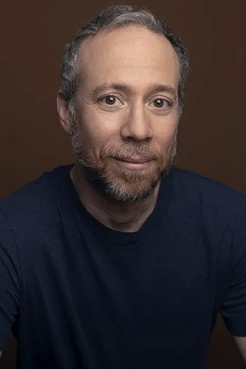 Kevin Sussman headshot