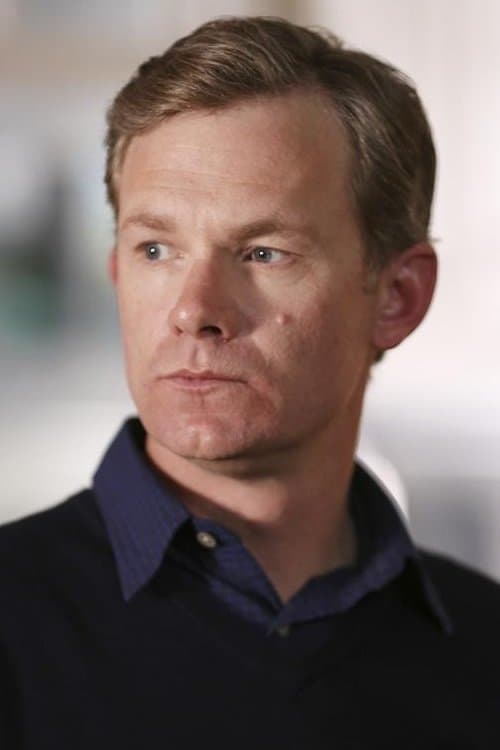 Jason Davis headshot
