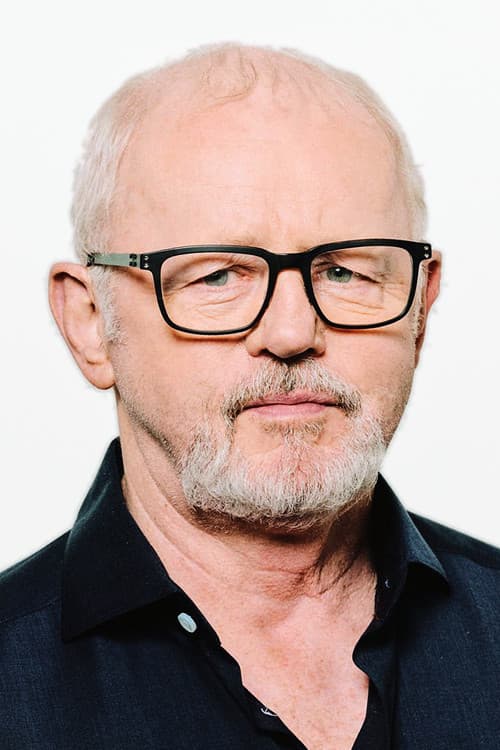 David Morse headshot