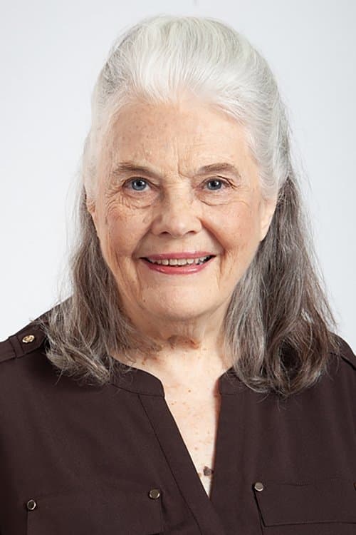 Lois Smith headshot