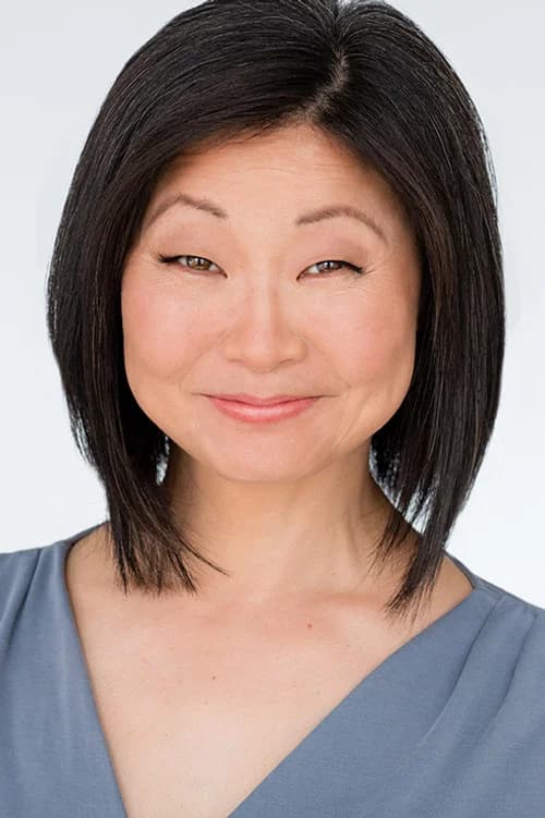 Mia Park headshot