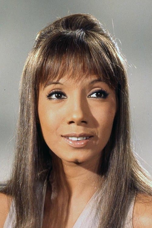 Rosenda Monteros headshot
