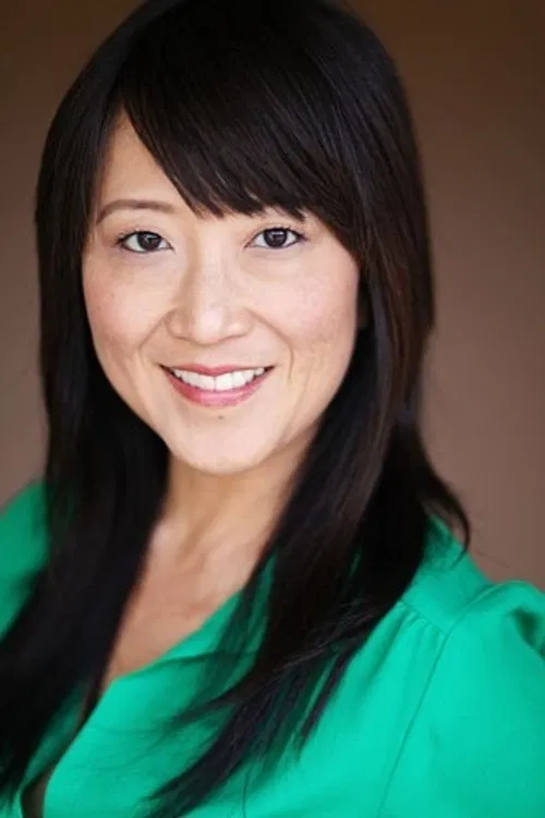 Stella Choe headshot