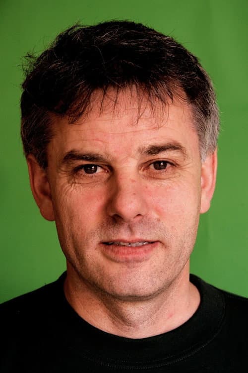 Vincent Ward headshot