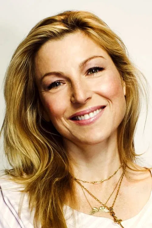 Tatum O'Neal headshot