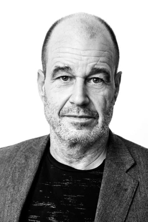 Mikael Wallen headshot