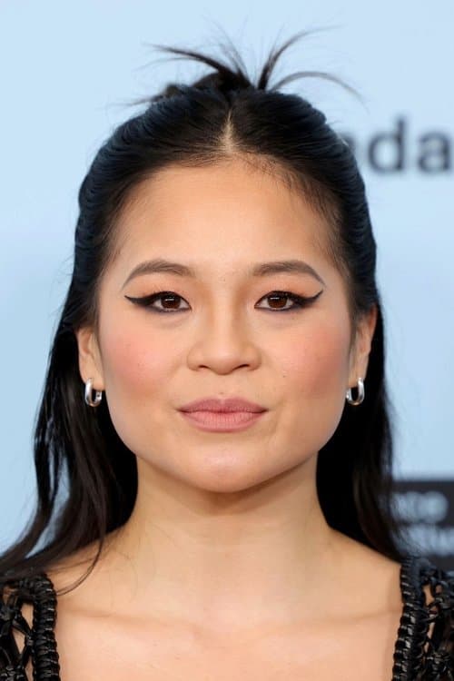 Kelly Marie Tran headshot