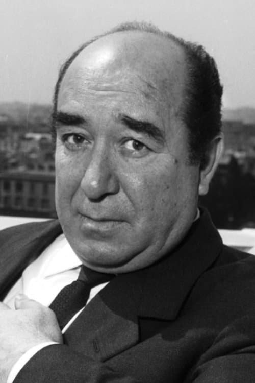 Saro Urzì headshot