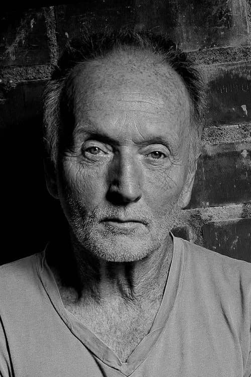 Tobin Bell headshot